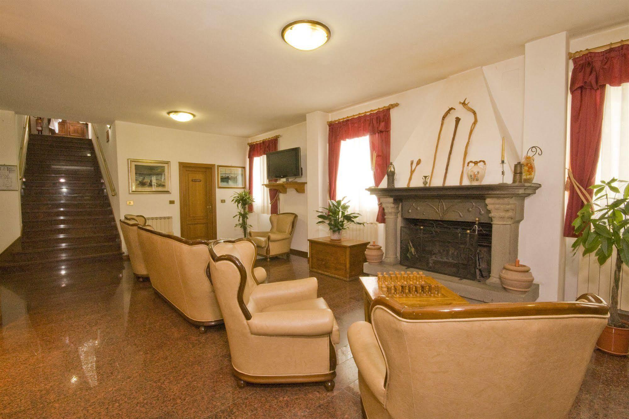 Hotel Del Lago Каврилья Экстерьер фото